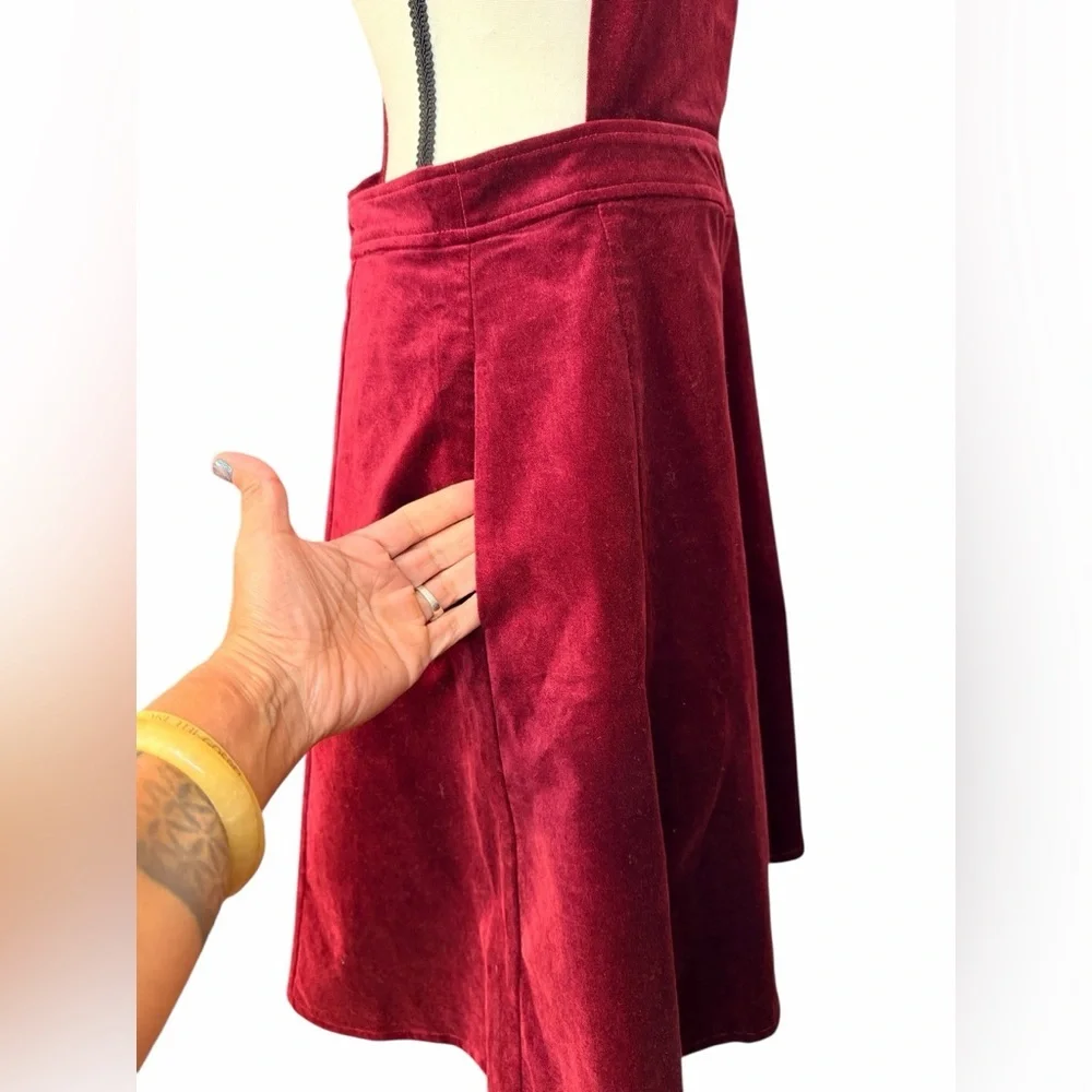 Modcloth ModCloth Cupcake Consultant Velvet Red - Picture 3 of 10